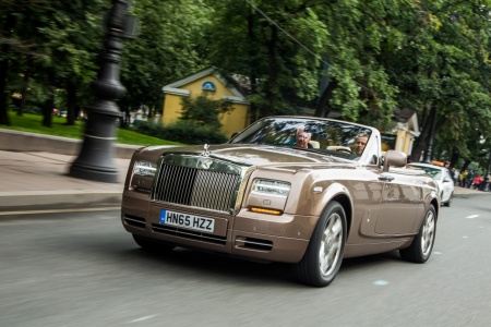 Фешенебельный лимузин Rolls-Royce Ghost